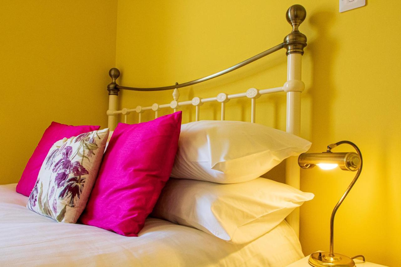 Clevedon House - Newquay - Beaches - Parking Екстериор снимка