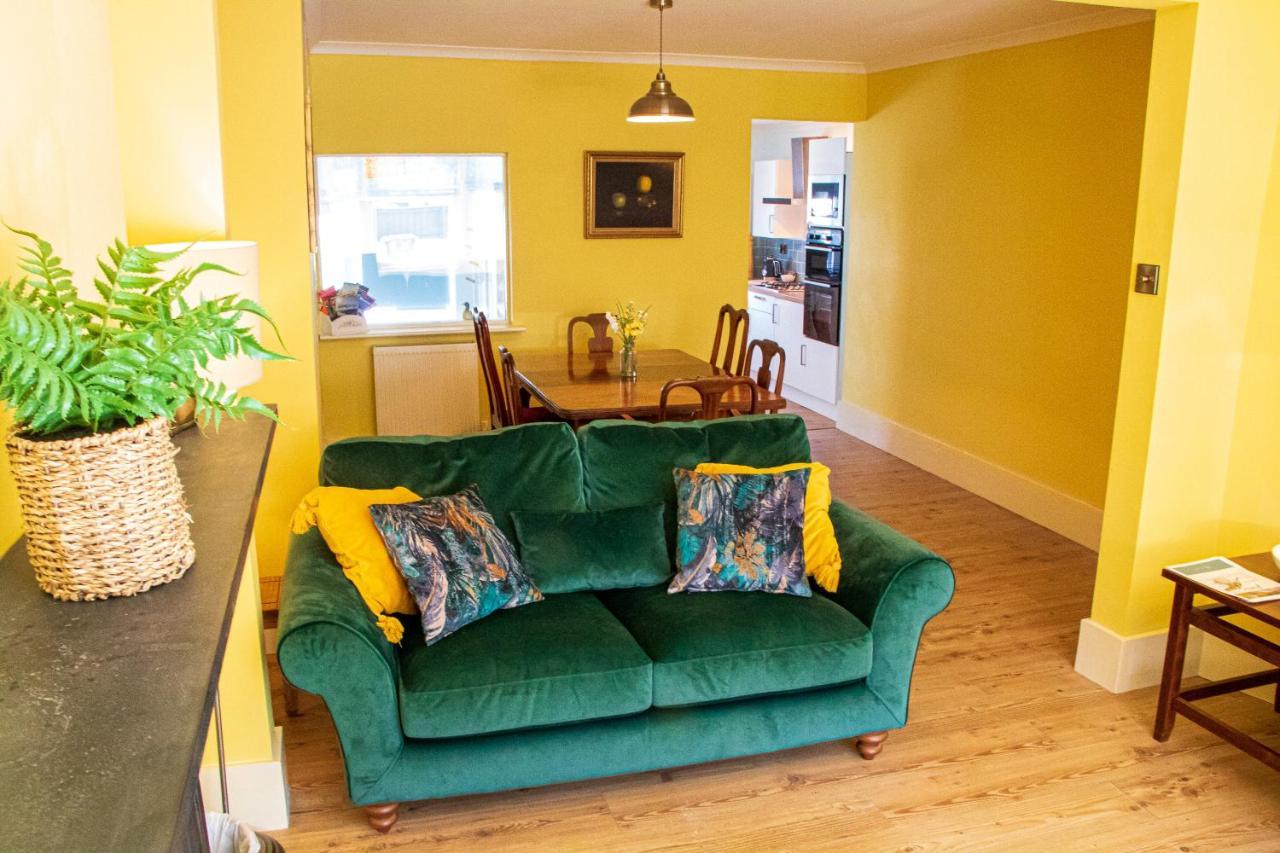 Clevedon House - Newquay - Beaches - Parking Екстериор снимка